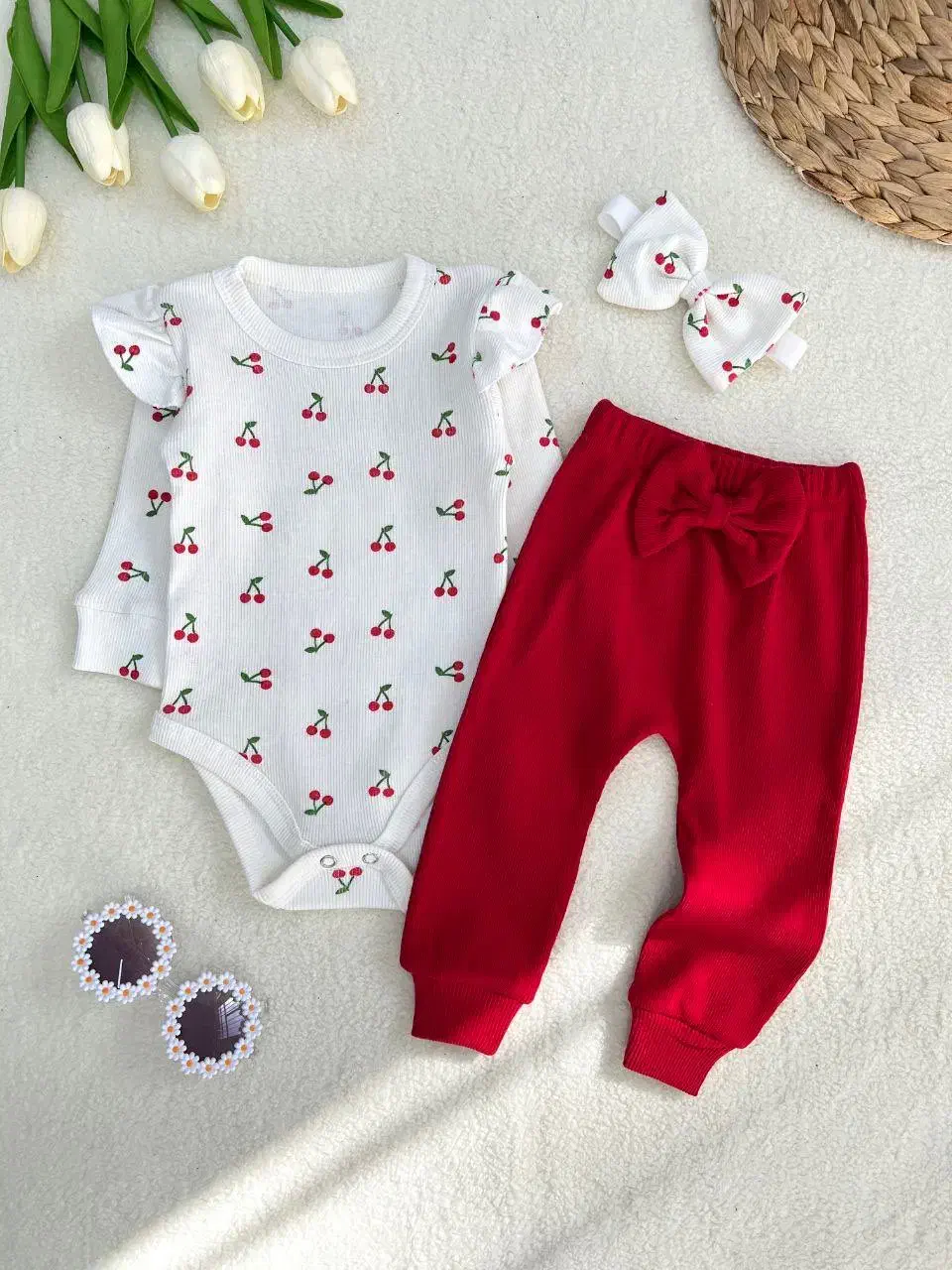 انواع لباس بچگانه باکیفیت|کفش و لباس بچه|بومهن, |دیوار