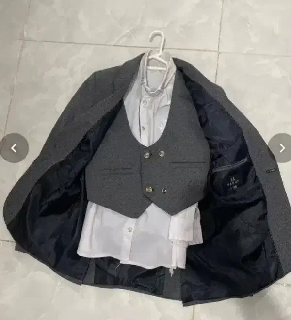 کت و شلوار پسرانه|کفش و لباس بچه|شیراز, شریف‌آباد|دیوار