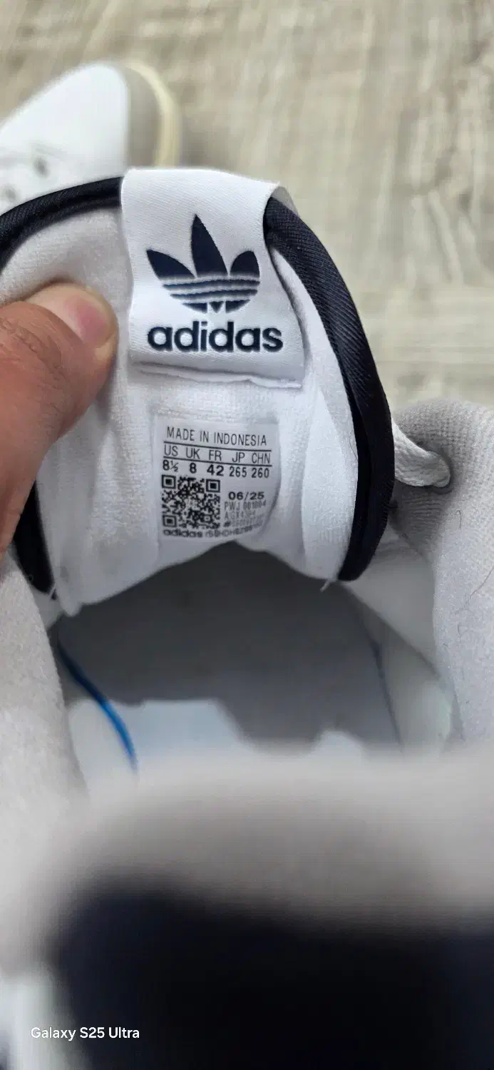 کفش آدیداس اصل|کیف، کفش، کمربند|شیراز, مهدیآباد|دیوار