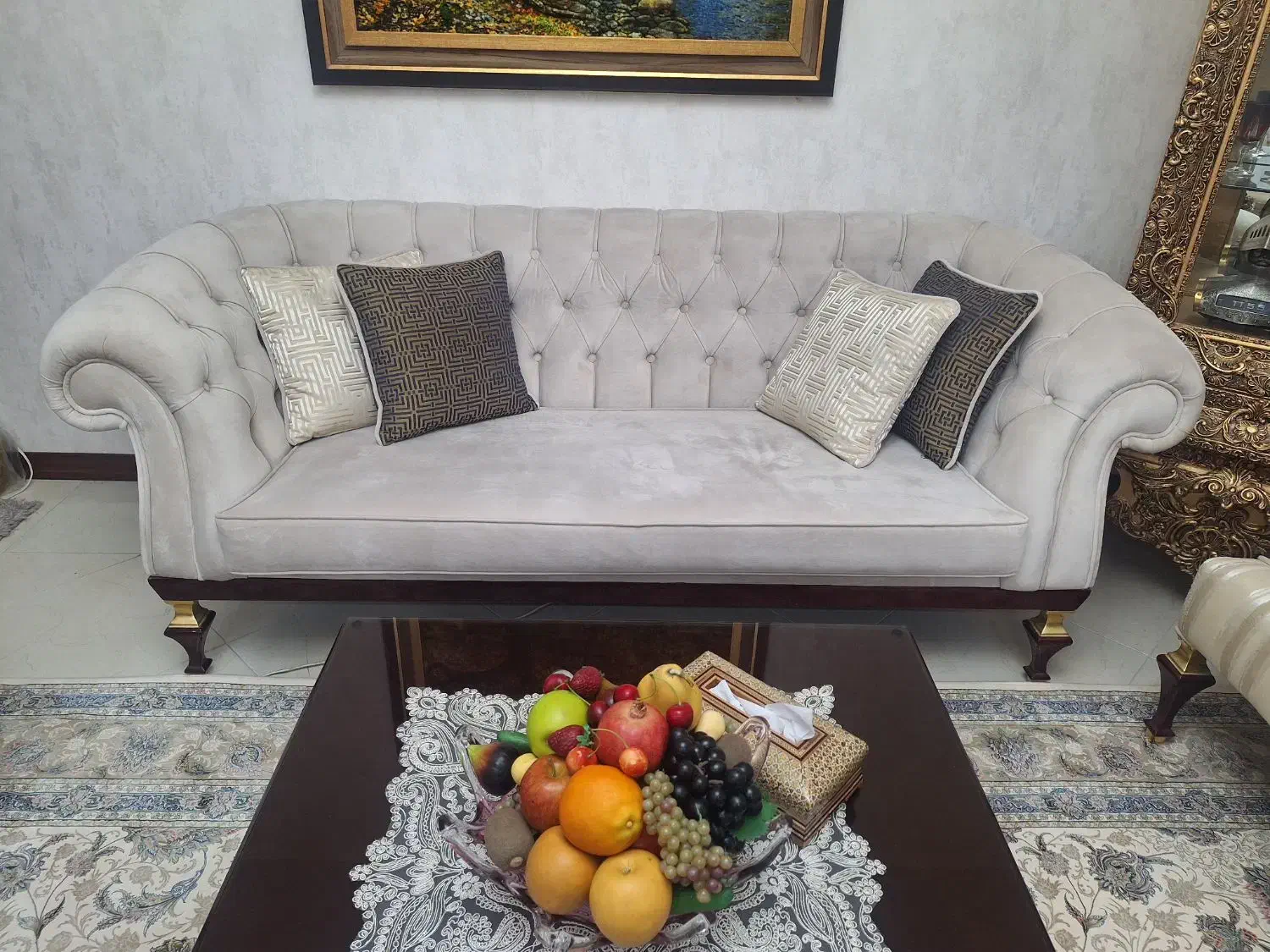 مبلمان ۷ نفره با میز جلو مبلی ۳ تایی|مبلمان خانگی و میز عسلی|قم, باجک یک|دیوار