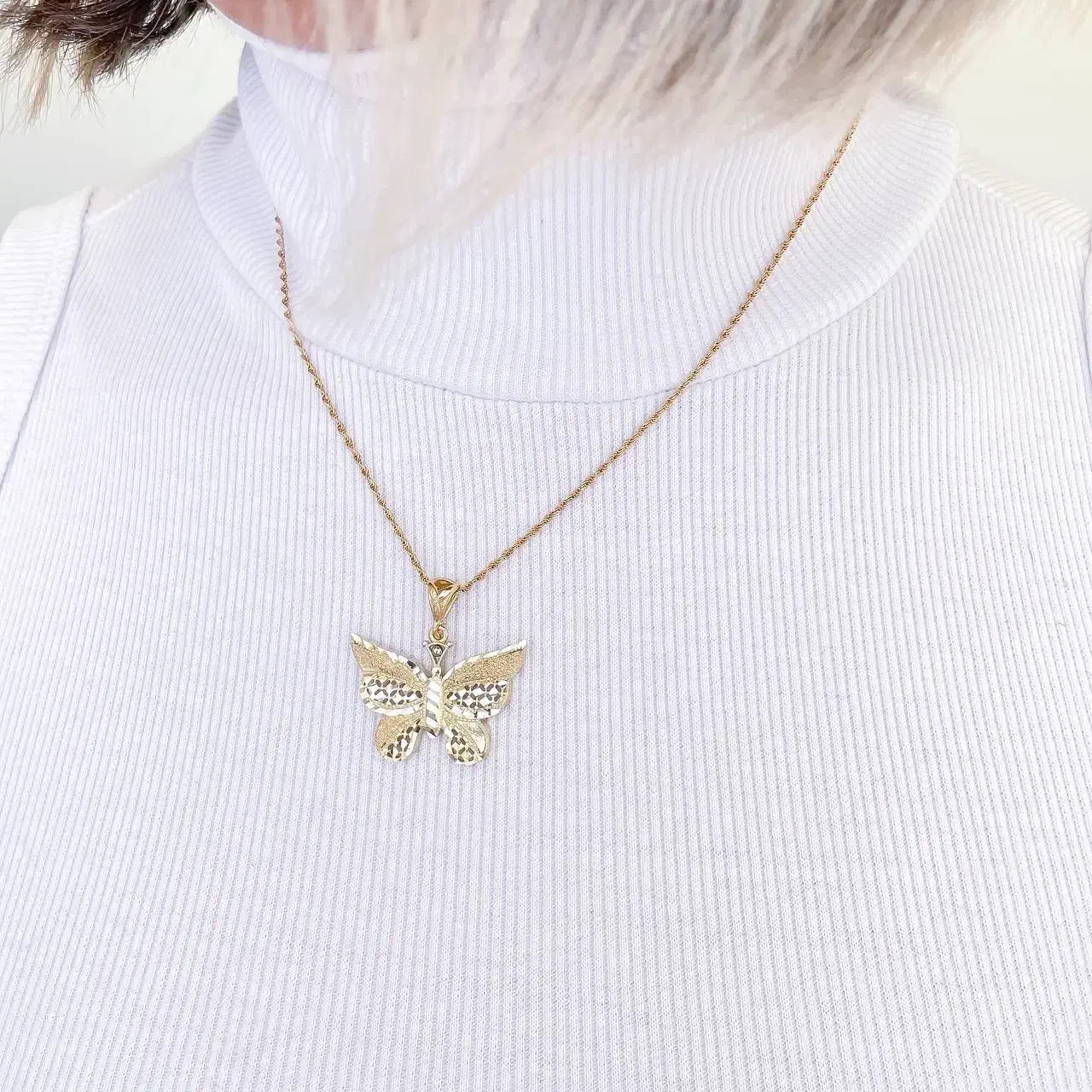 فروش عمده گردنبند های طلاروس با زنجیر و پک پروانه|بدلیجات|ایلام, |دیوار