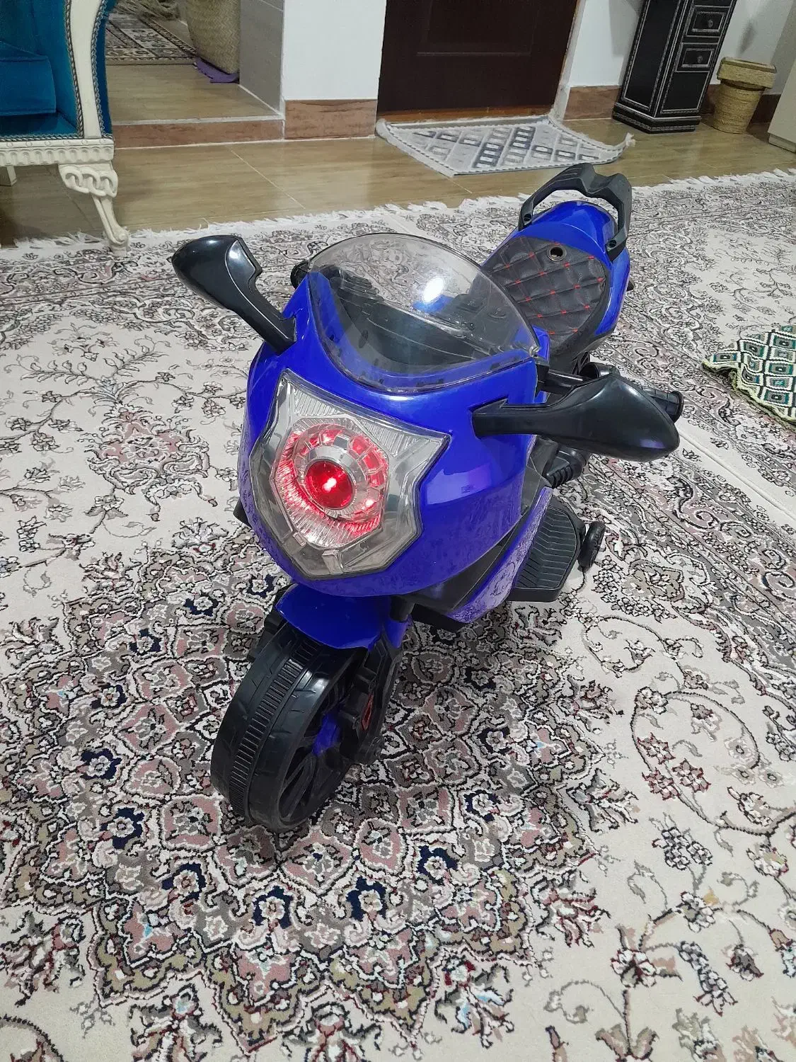 موتور شارژی|اسباب‌‌بازی|لشت نشا, |دیوار