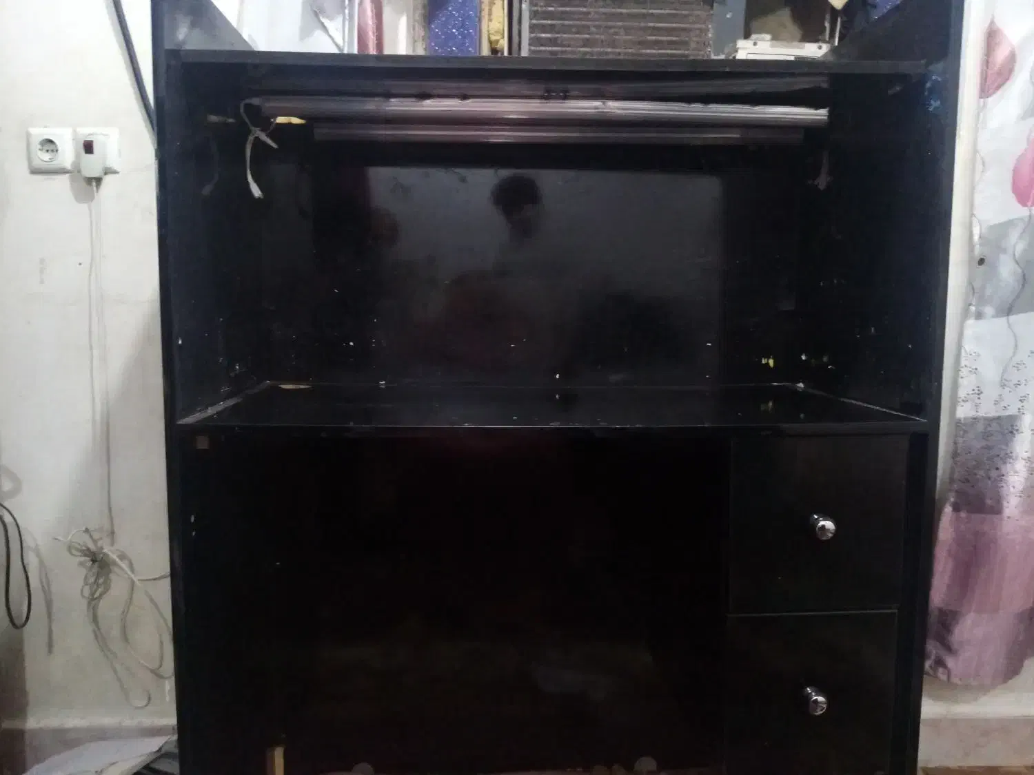 میز کار|میز تحریر و کامپیوتر|کارون, |دیوار