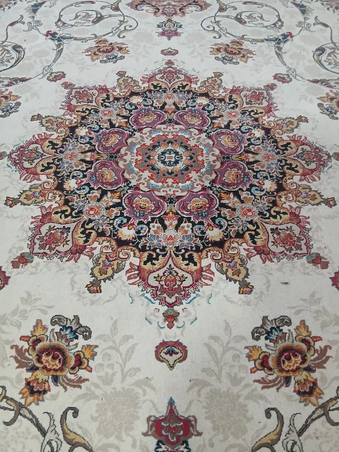 فرش ۱۲متری جفت ۱۰۰۰شانه دسبافت گونه|فرش|بجنورد, |دیوار