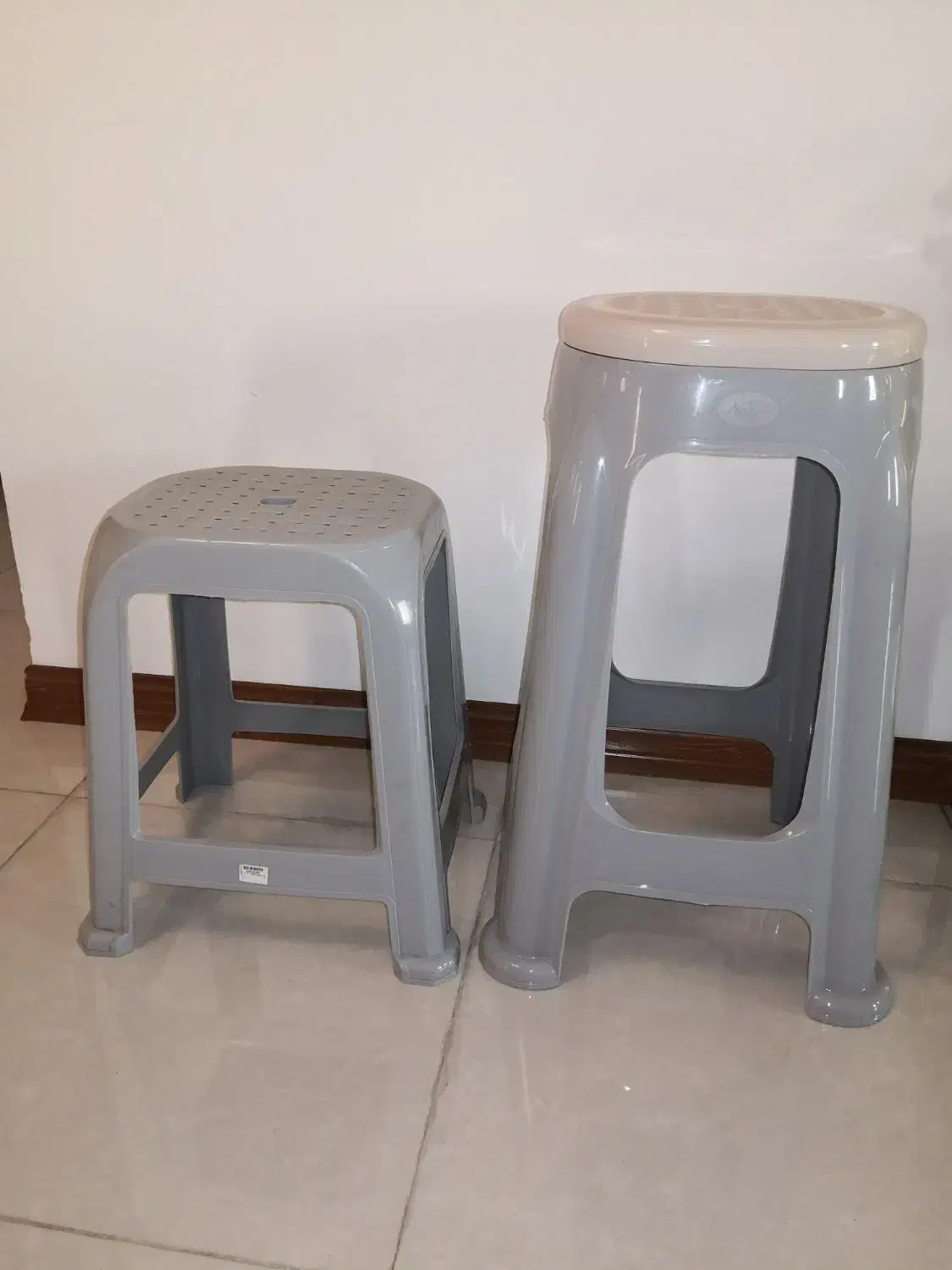 چهارپایه پلاستیکی نو|صندلی و نیمکت|آمل, |دیوار