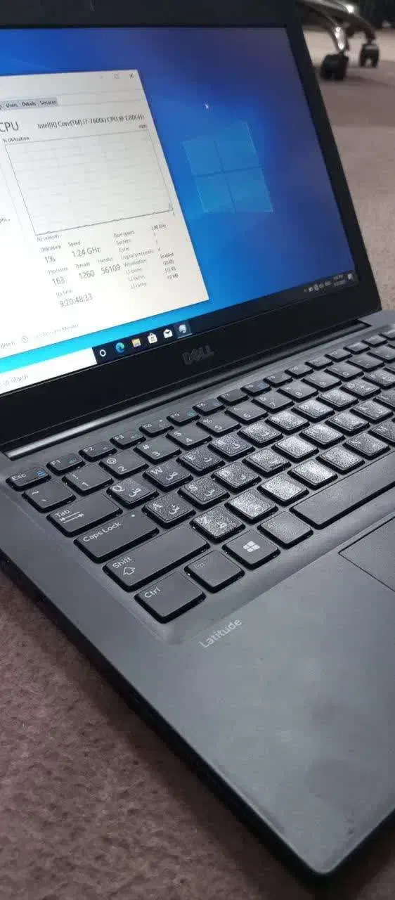 لب تاب|رایانه همراه|قم, شاه ابراهیم|دیوار