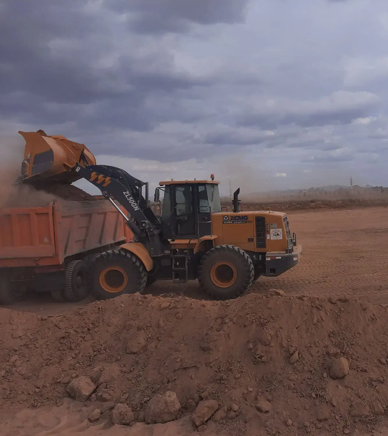 لودرxcmg مدل ۱۴۰۲ گیربکس مکانیک|خودرو سنگین|کرمان, |دیوار