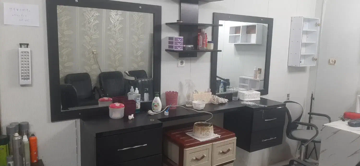 فروش فوری زیر قیمت امروز عصر  ساعت ۸ هستم|آرایشگاه و سالن‌های زیبایی|اهواز, کوروش|دیوار