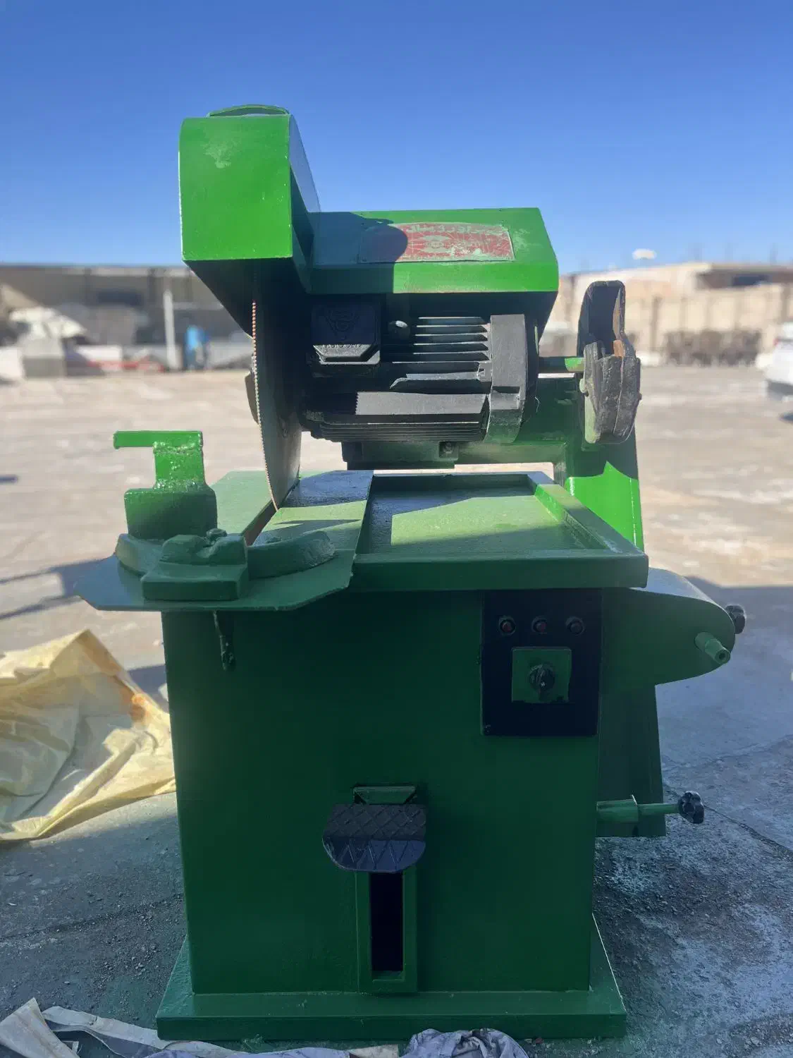 اره آتشی سپاهان ۳فاز|ماشین‌آلات صنعتی|زرند, |دیوار