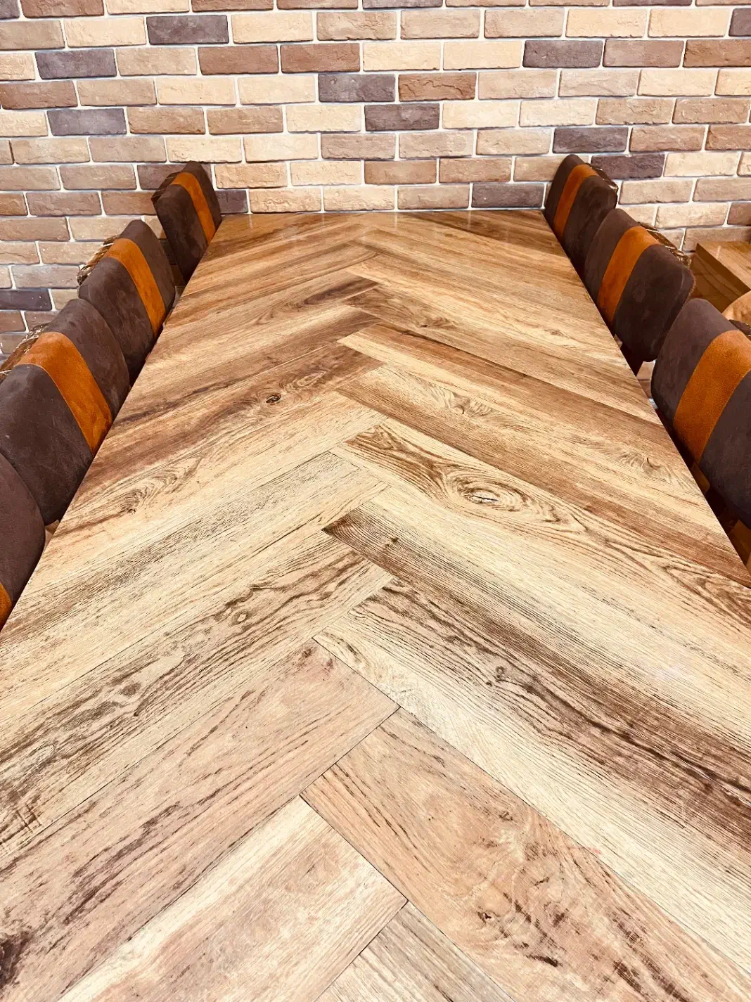 فروش فوری به دلیل جابه جایی|مبلمان خانگی و میز عسلی|رشت, ولکس|دیوار