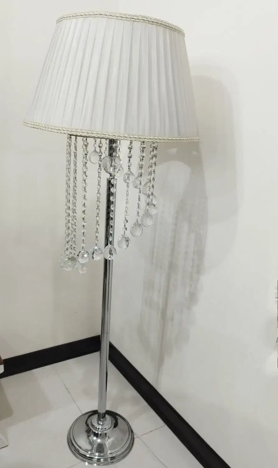 چراغ خواب کنار سالنی|چراغ خواب و آباژور|اهواز, گلستان|دیوار