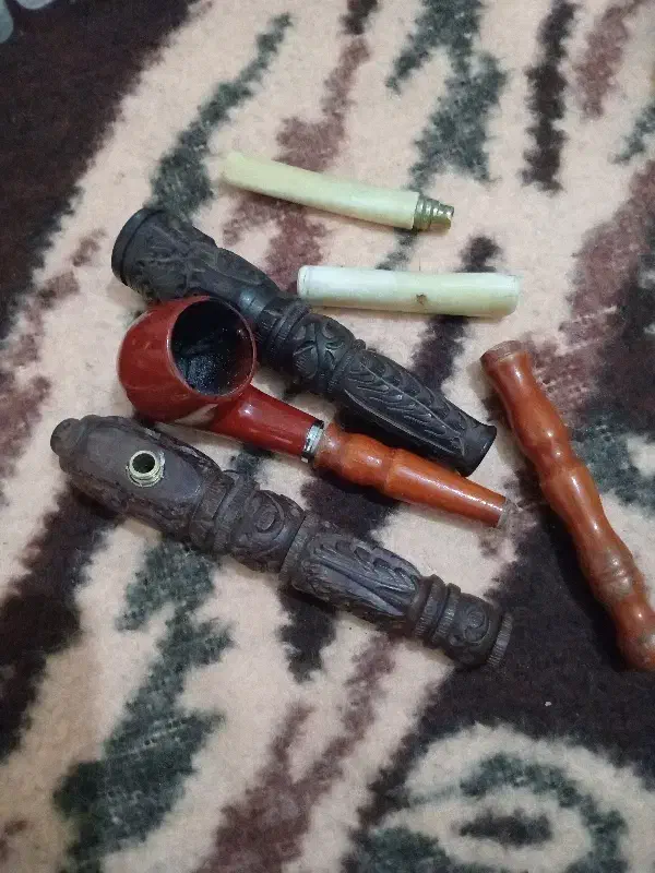 فروش پیپ به همراه یه سری مخلفات|کلکسیون اشیاء عتیقه|پردیس, فاز ۸|دیوار