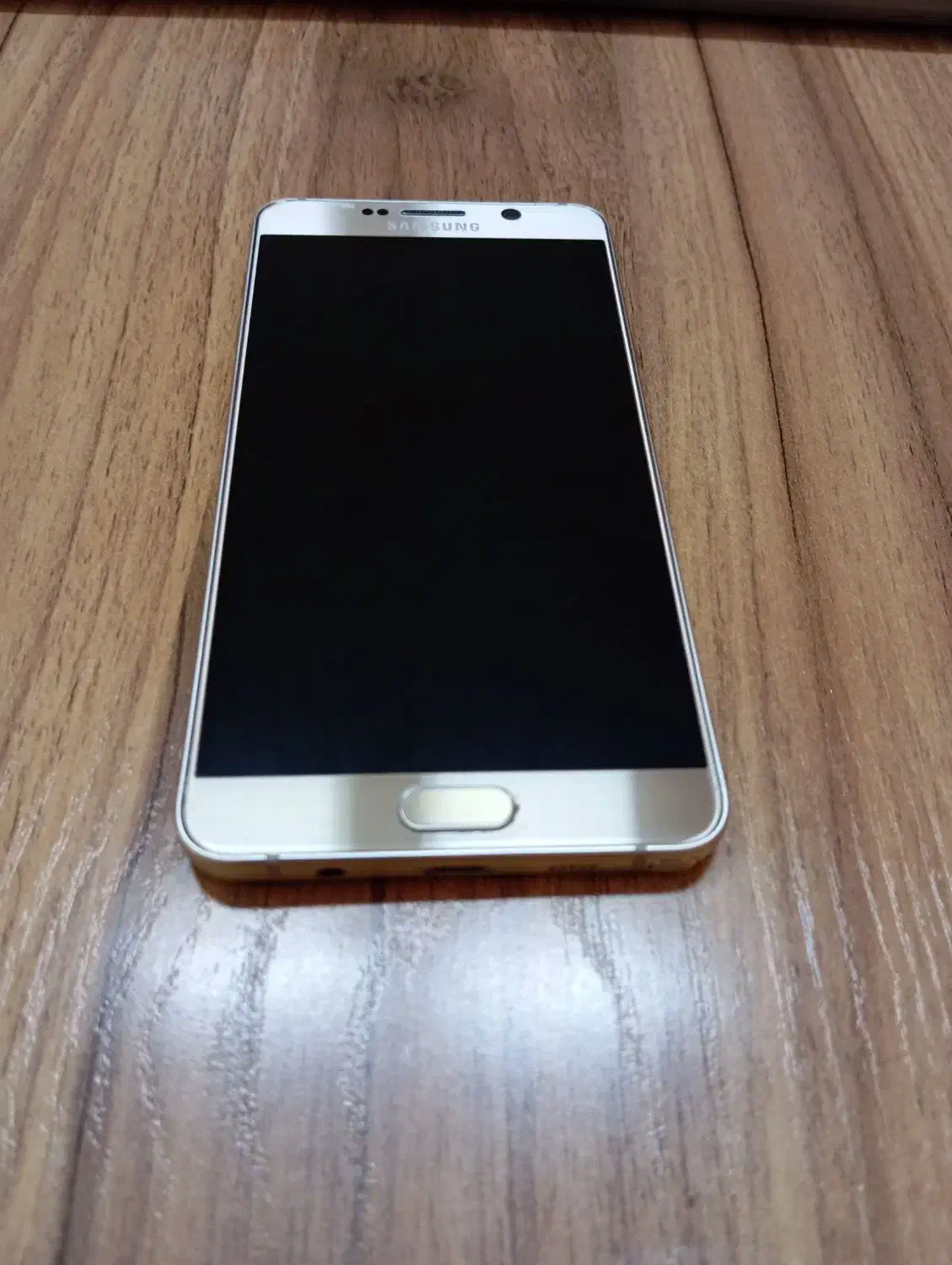 نوت ۵|موبایل|سراب, |دیوار