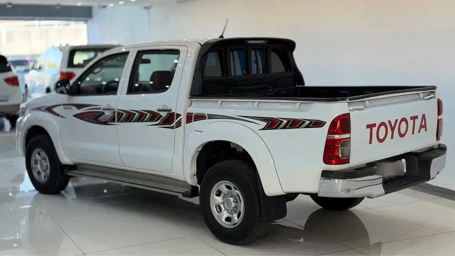 هایلوکس ۲۰۱۵ بی رنگ|خودرو سواری و وانت|تهران, عباسآباد|دیوار