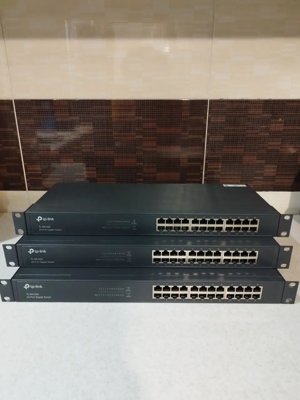 سوییچ TP-Link 24port|مودم و تجهیزات شبکه|تهران, گلستان (شهرک راه آهن)|دیوار