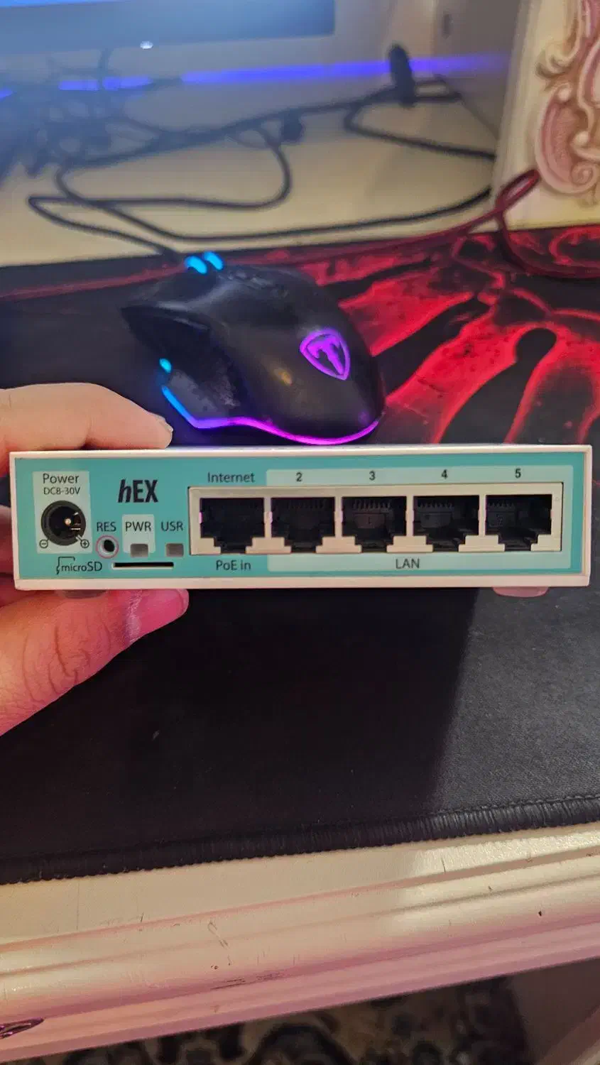 روتر میکروتیک Rb750gr3|مودم و تجهیزات شبکه|کنگاور, |دیوار