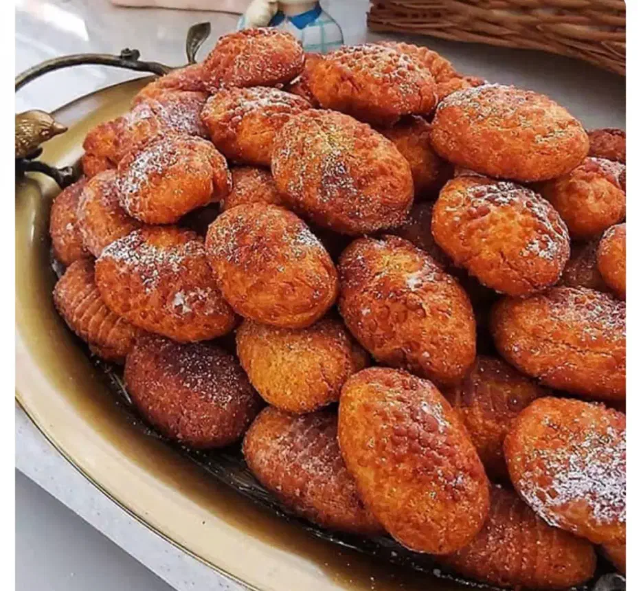 شیرینی بژی تازه و برنجی و کاک ‌‌ و خرمایی|خوردنی و آشامیدنی|رشت, پل تالشان|دیوار