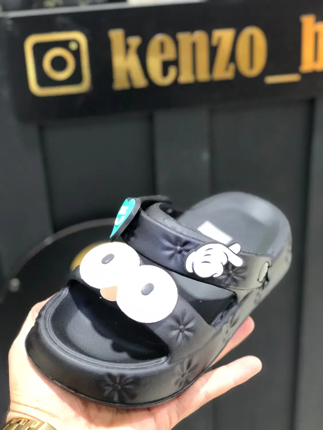 دمپایی فانتزی|کیف، کفش، کمربند|ساوه, |دیوار