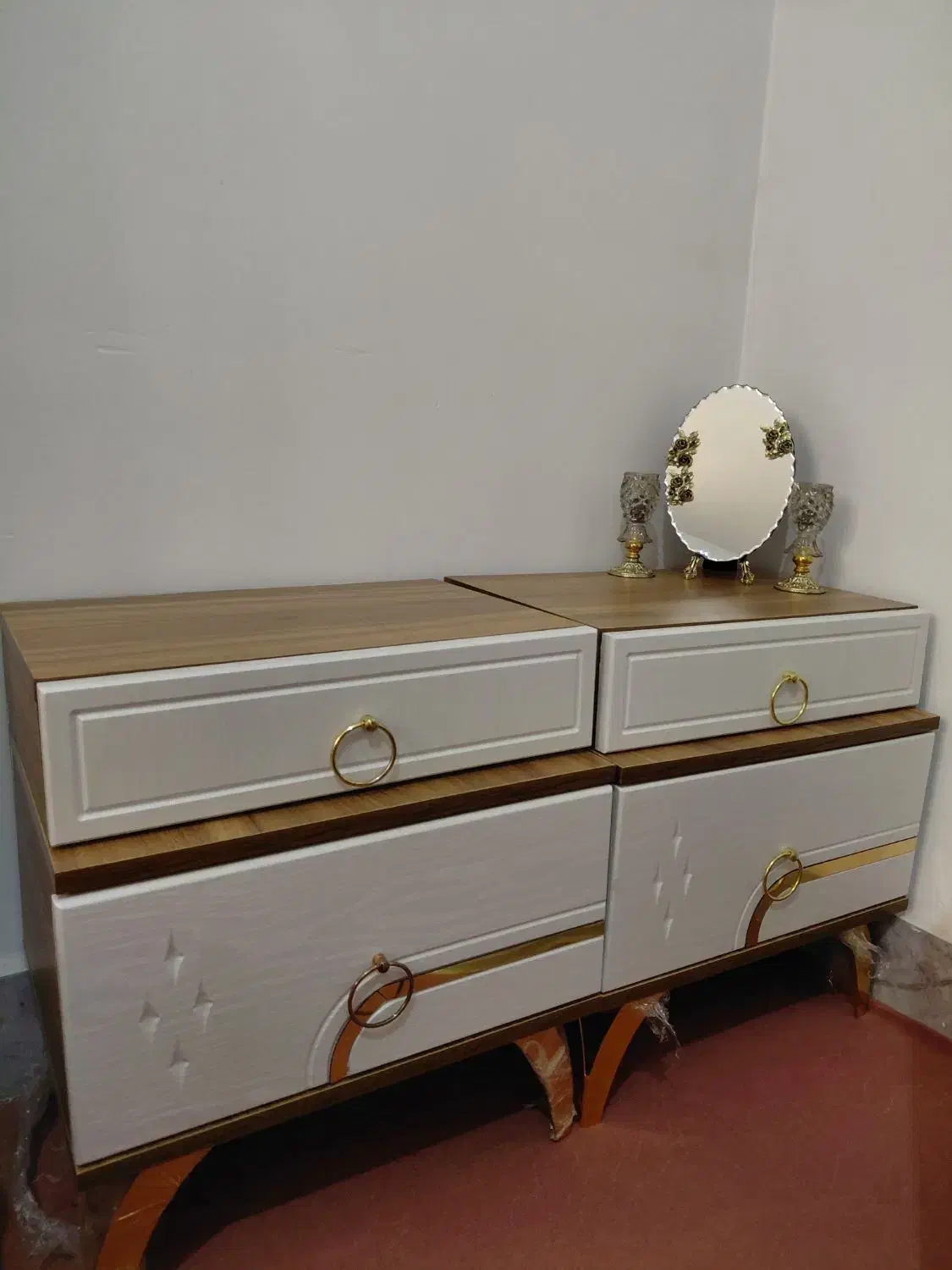 تخت خواب|تشک تختخواب|اقبالیه, |دیوار