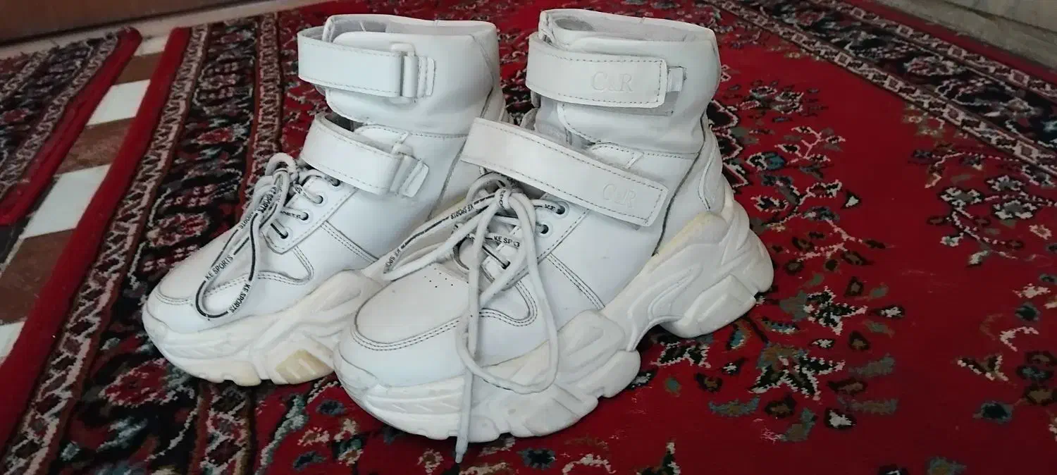 بوت دخترانه شیک قیمت مفت|کیف، کفش، کمربند|تربت جام, پاسداران|دیوار