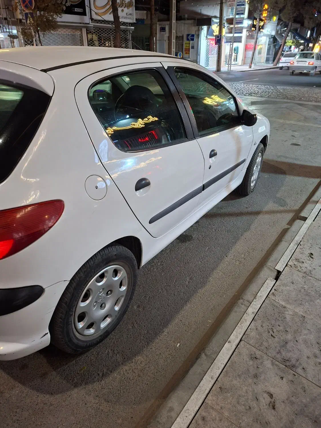 پژو ۲۰۶ تیپ۲ مدل ۹۰|خودرو سواری و وانت|قائن, |دیوار