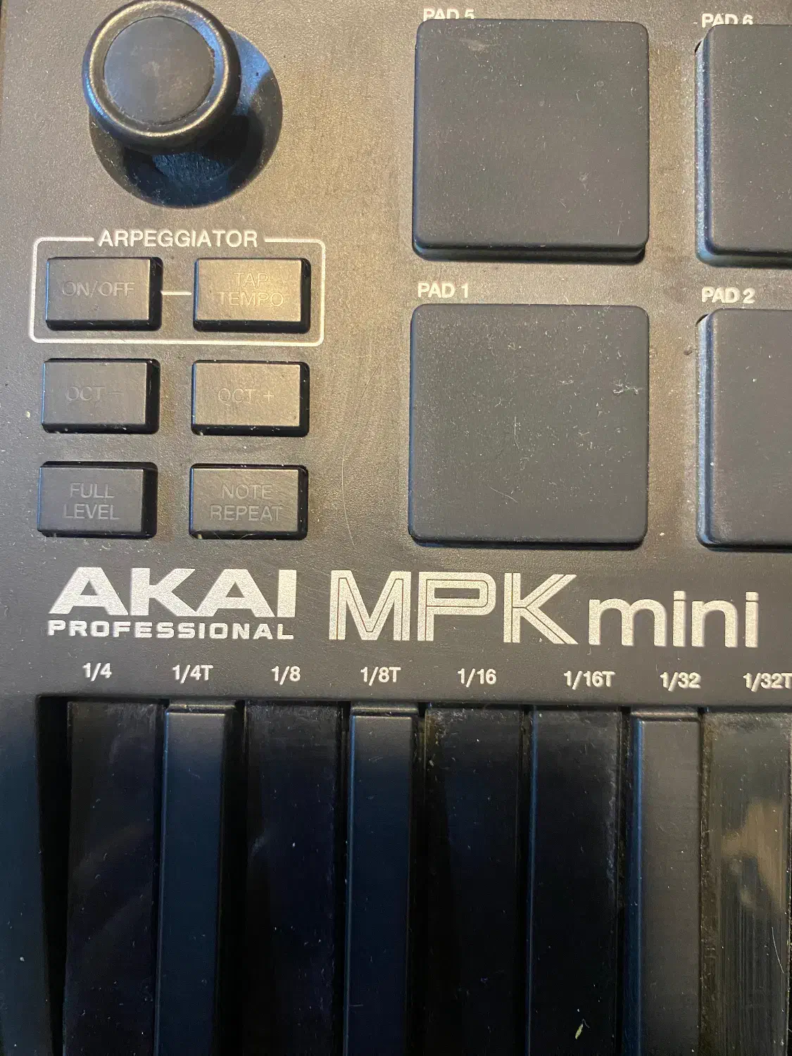 کنترلر Akai mpk mini|آلات موسیقی|تهران, شهرک گلها|دیوار
