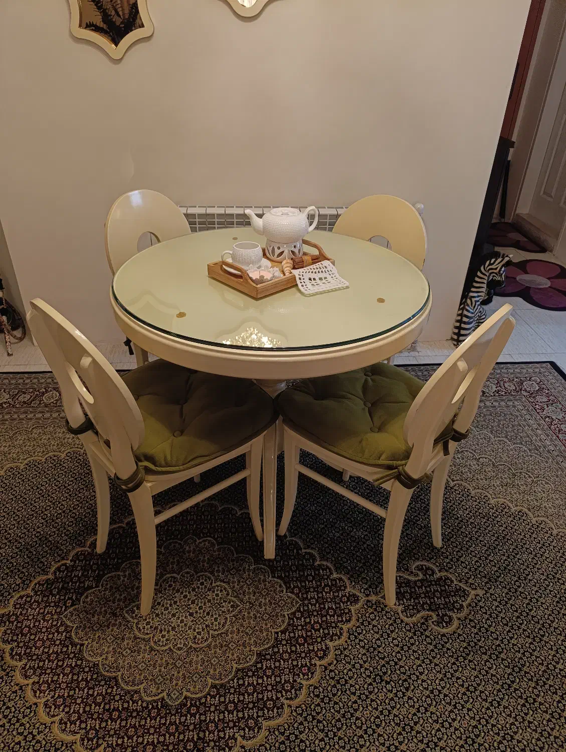 نهارخوری۴|میز و صندلی غذاخوری|پردیس, فاز ۵|دیوار