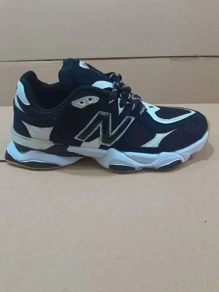 ۹۰۶۰مردانه زنانه جاده ادران شهریارهستم تولیدکننده|کیف، کفش، کمربند|تهران, امانیه|دیوار