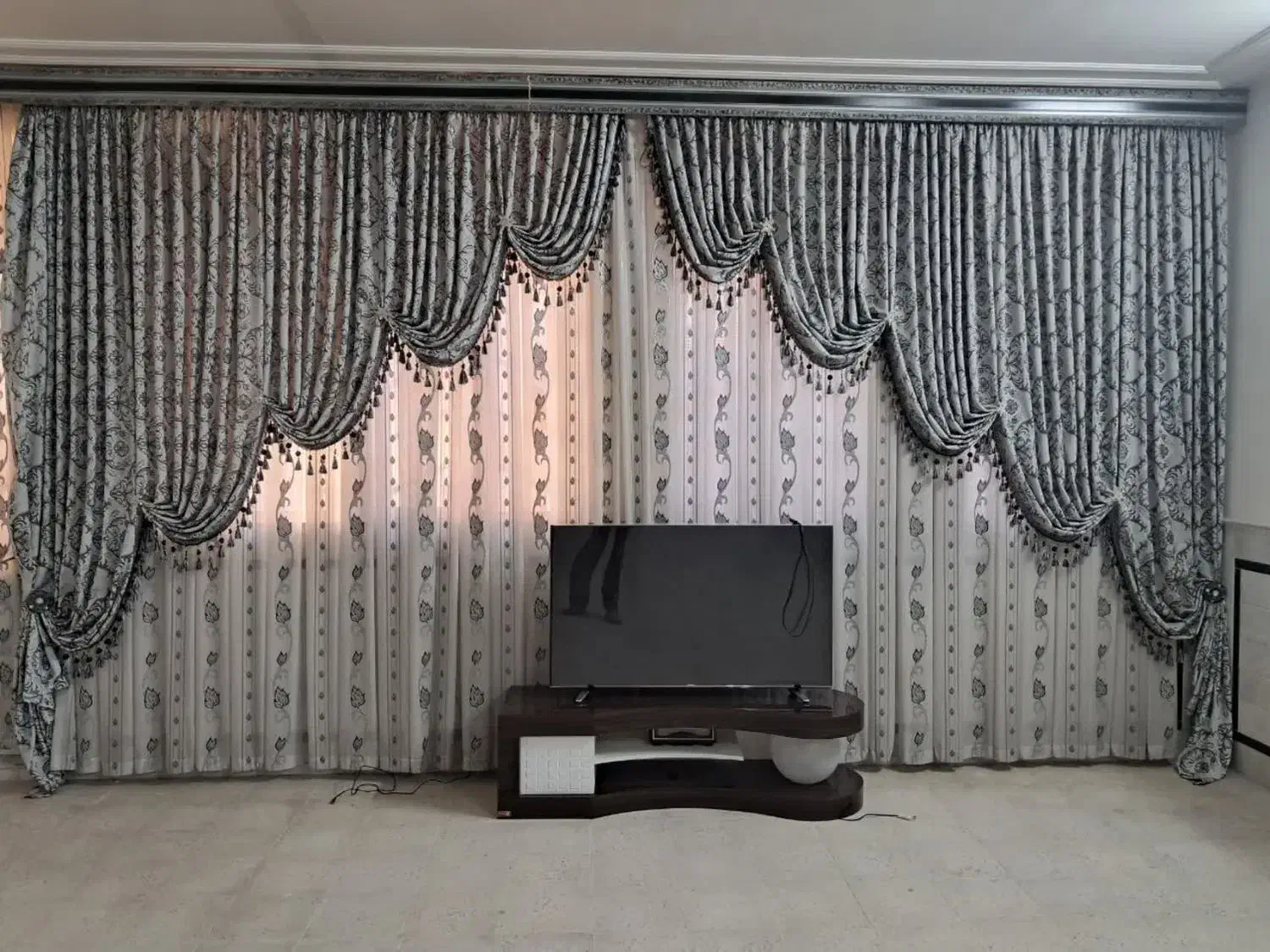 پرده سالن باهمه ی لوازم|پرده، رانر، رومیزی|قم, سید معصوم|دیوار