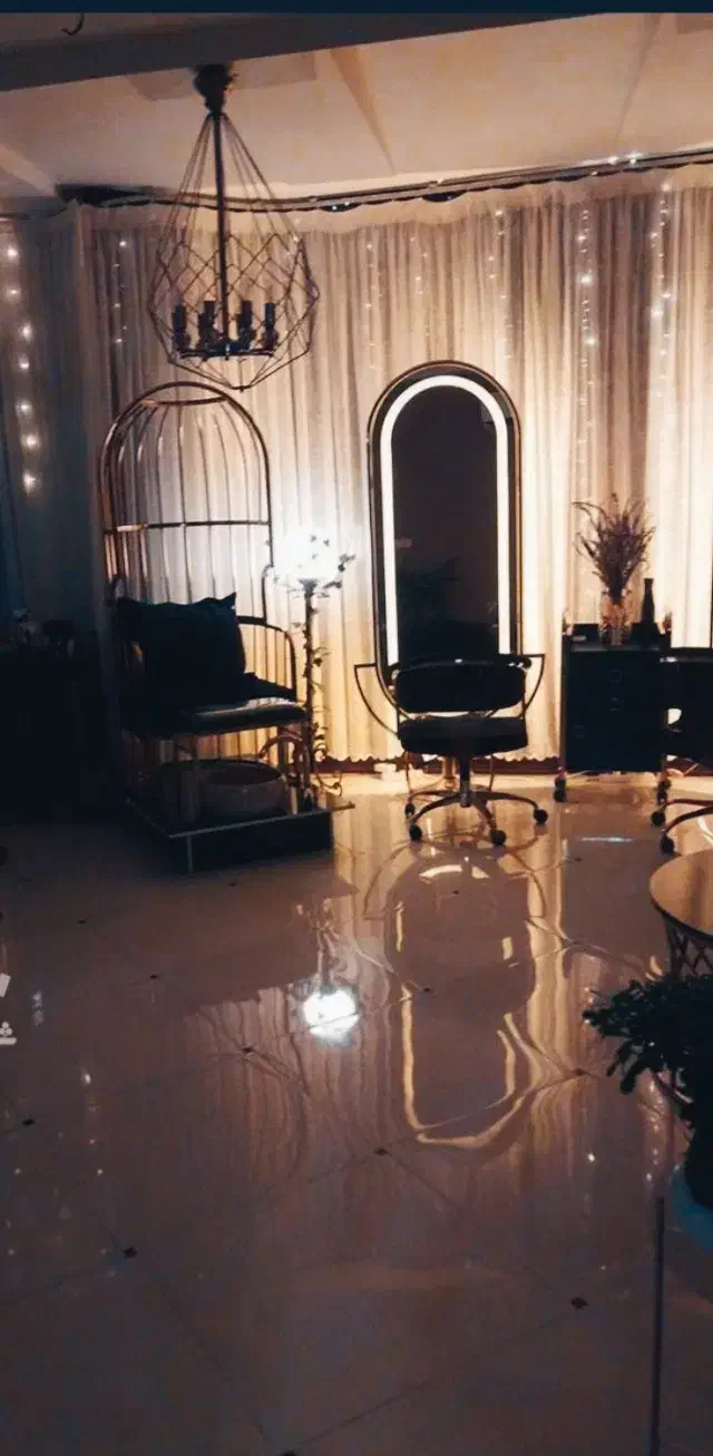 اجاره صندلی در سالن زیبایی پیام نور|خدمات آرایشگری و زیبایی|ساری, |دیوار