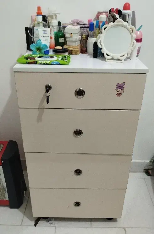 کمد|جاکفشی، کمد، دراور|رشت, جماران|دیوار