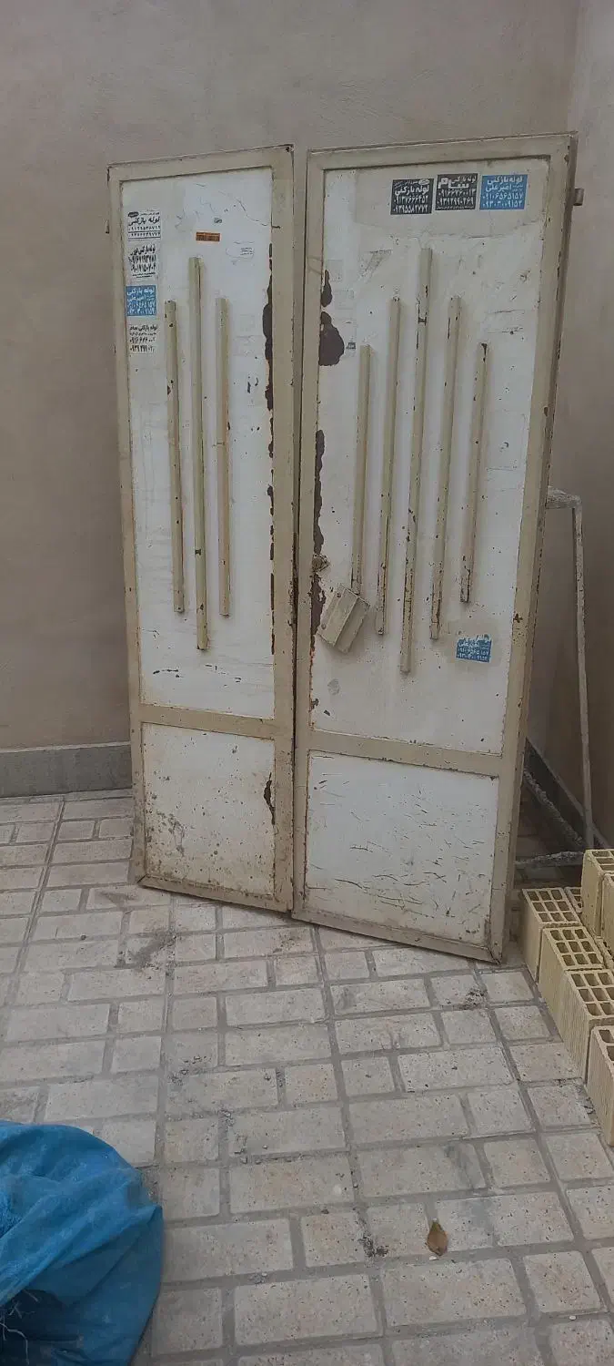 درب آهنی دو لنگه|مصالح و تجهیزات ساختمان|ازنا, |دیوار