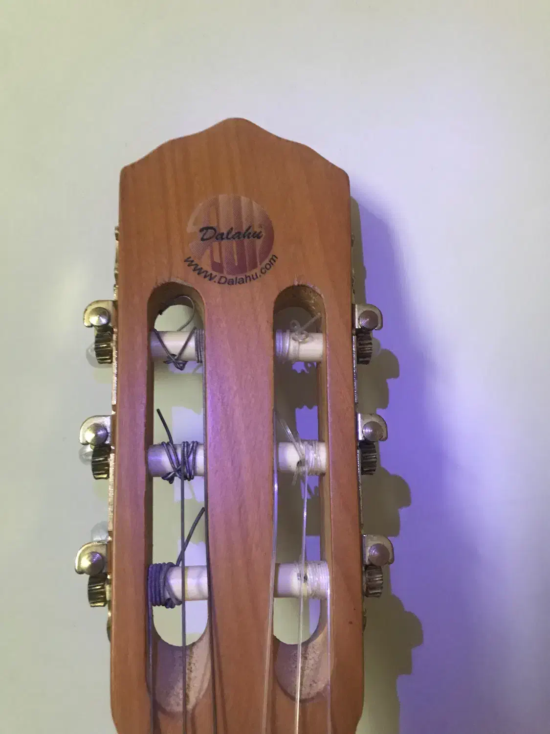 گیتار کلاسیک ۲۰۱۱ DALAHU‌..مثل نو -اماده تست حضوری|گیتار، بیس، امپلیفایر|پیشوا, |دیوار