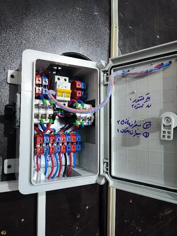 برقکار ساختمان|خدمات پیشه و مهارت|آباده, |دیوار