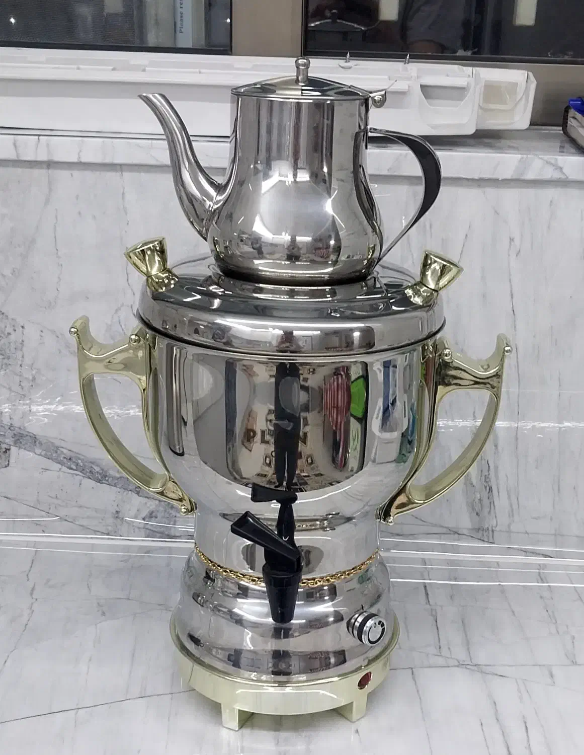 سماور برقی نو|سماور، چایساز، قهوهساز|شاهینشهر, مخابرات (شهید بهشتی)|دیوار