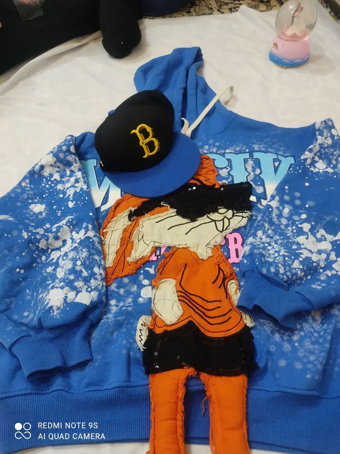 دوروس ترک خارجی|لباس|قم, قلعه کامکار|دیوار