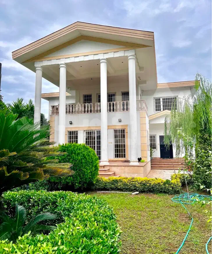 ویلا کلاسیک ۶۰۰ متری با سند شش دانگ شعرک با اصالت|فروش خانه و ویلا|نور, |دیوار