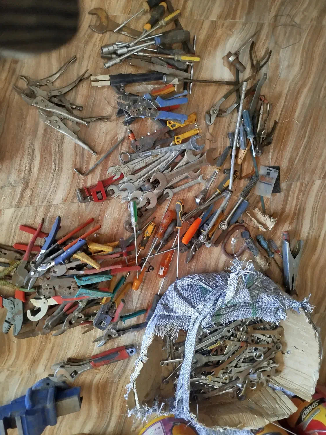 ابزار درهم کیلوی|ابزارآلات|مبارکه, |دیوار