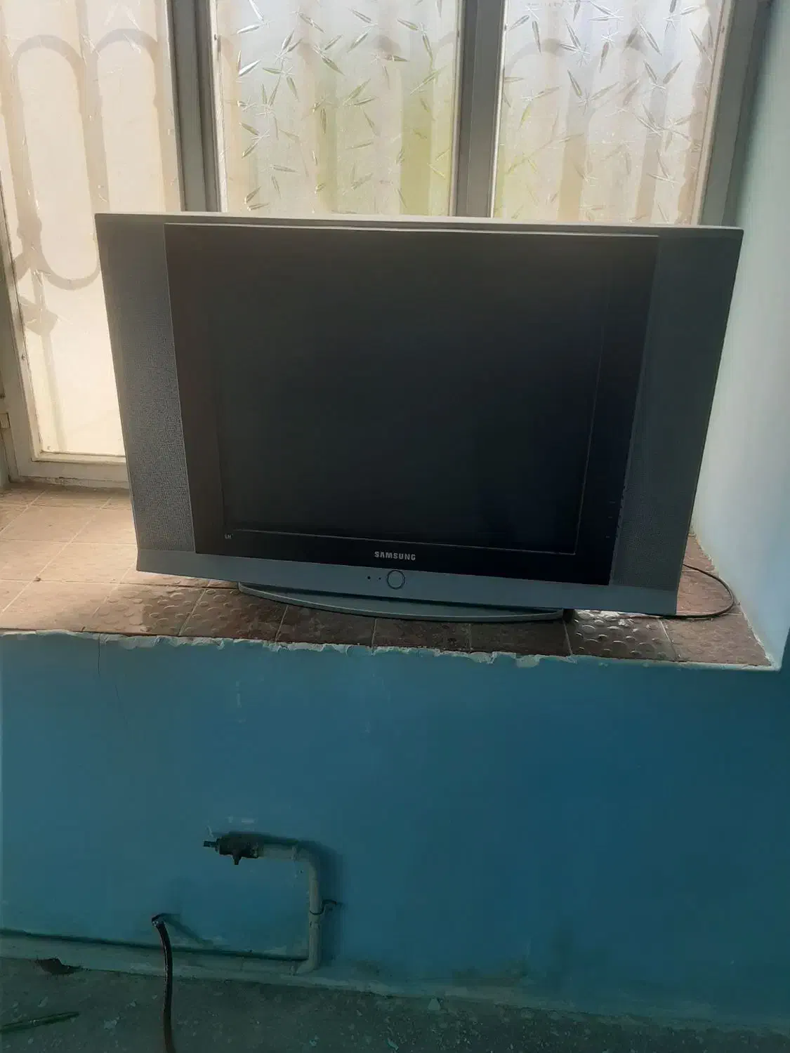 تلویزیون|تلویزیون و پروژکتور|سمنان, |دیوار