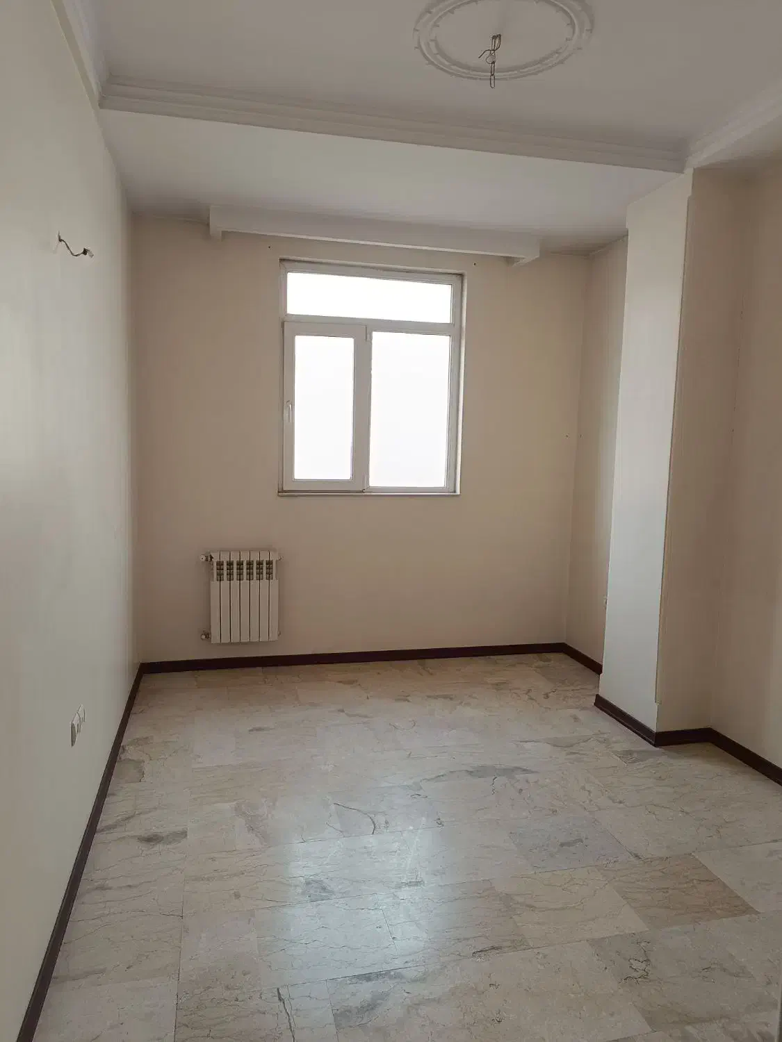 135متر 3 خواب تک واحدی سعادت آباد