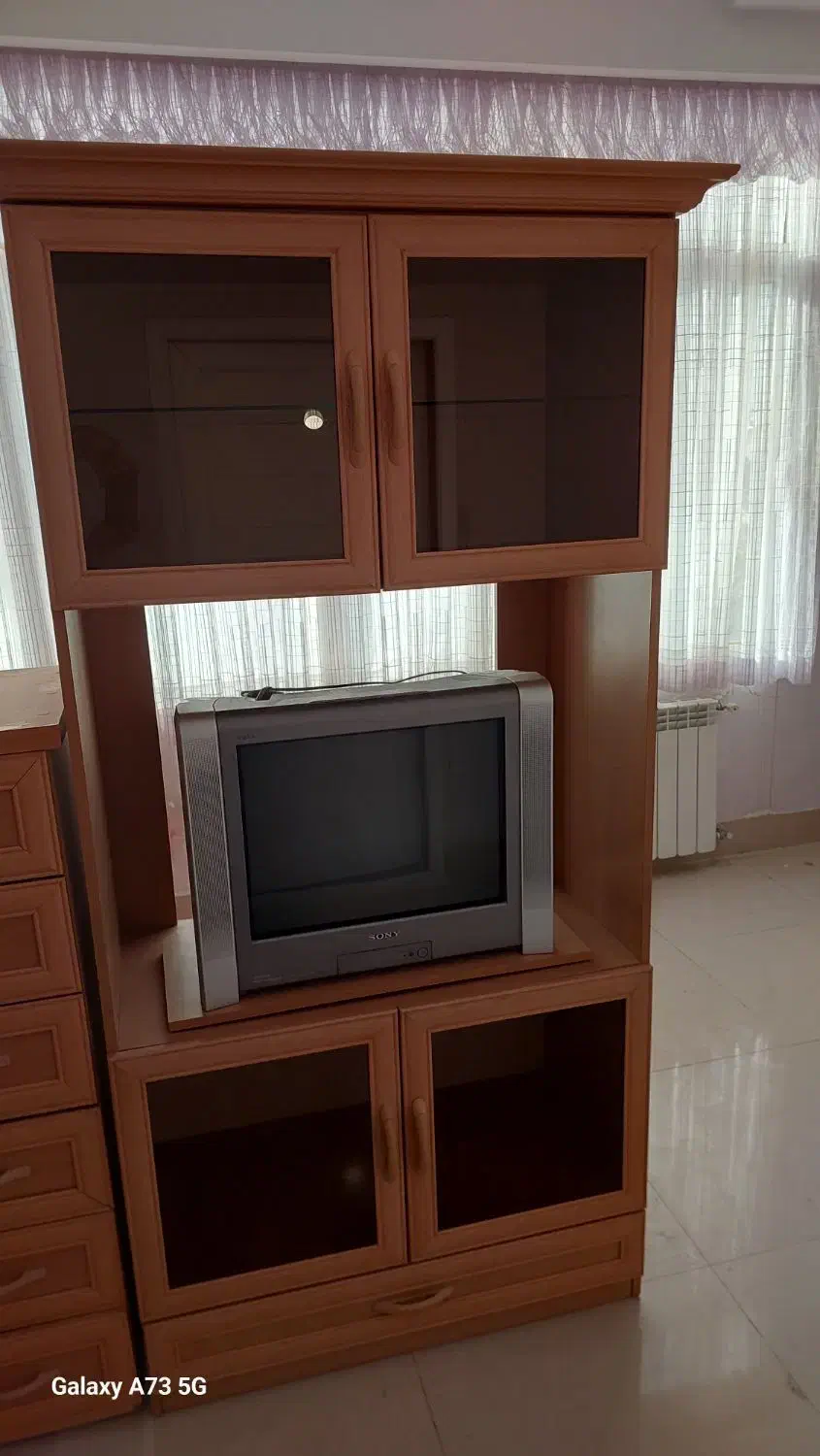 میز تلویزیون و دراور و تلویزیون ۳ تیکه در حد نو|میز تلویزیون|کرمانشاه, |دیوار