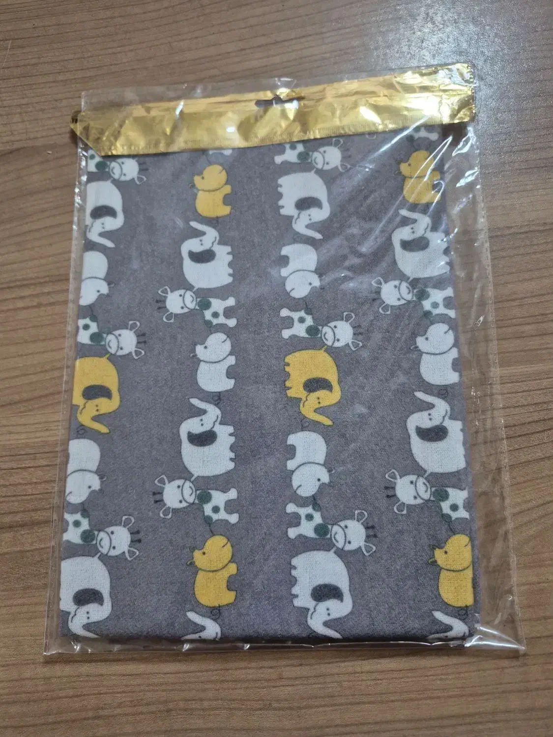 قنداق فرنگی،حوله،نمگیر|اسباب و اثاث بچه|تهران, باغ خزانه|دیوار