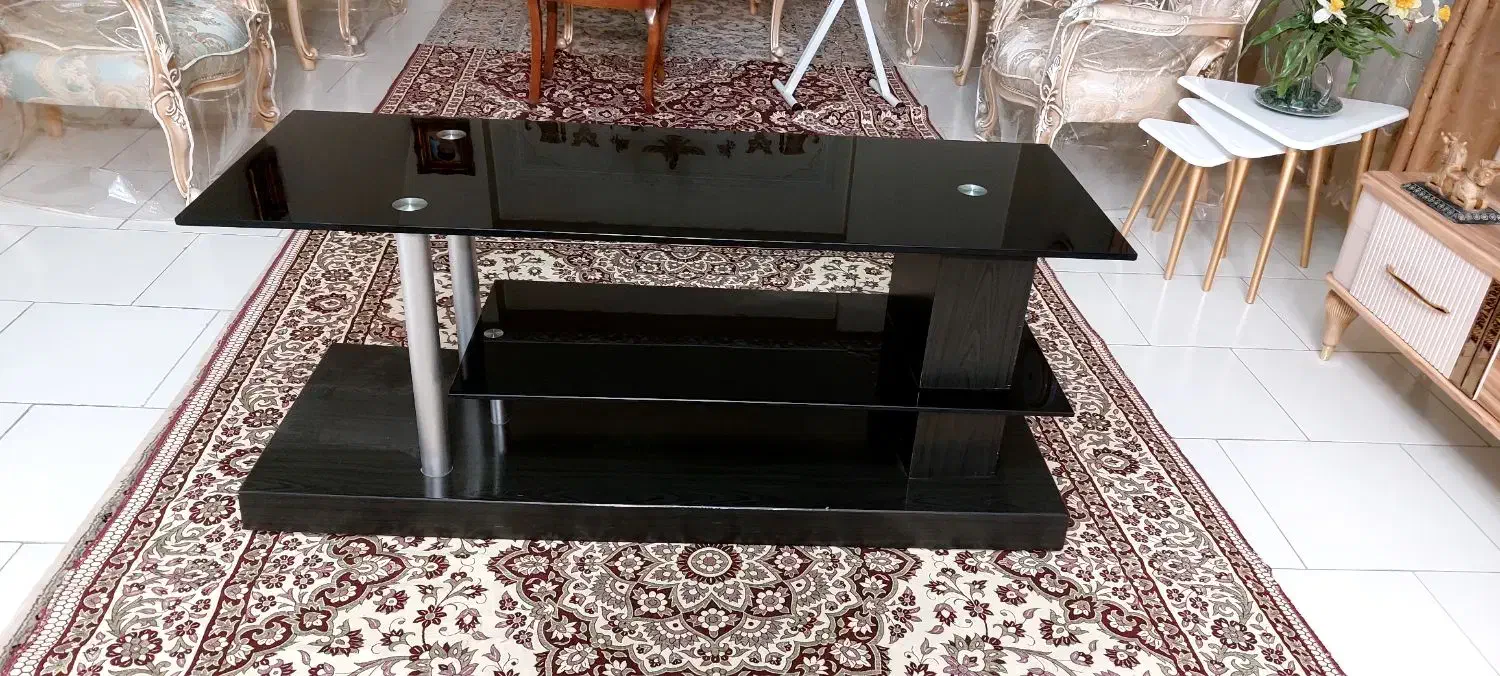 میز تلویزیون در حد نو|میز تلویزیون|شیراز, دینکان|دیوار