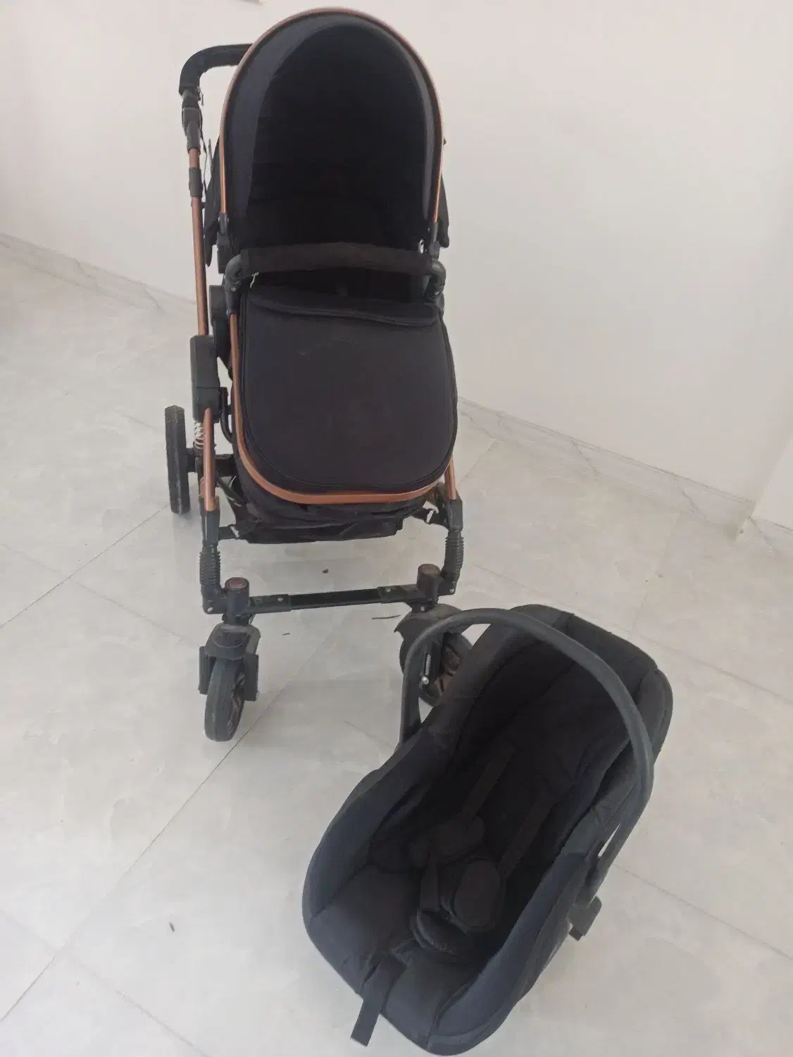 کالسکه وکریر اسپرینگ مدل اسپیدا بدنه برنز رنگ مشکی|کالسکه و لوازم جانبی|کرج, ترمینال کلانتری|دیوار