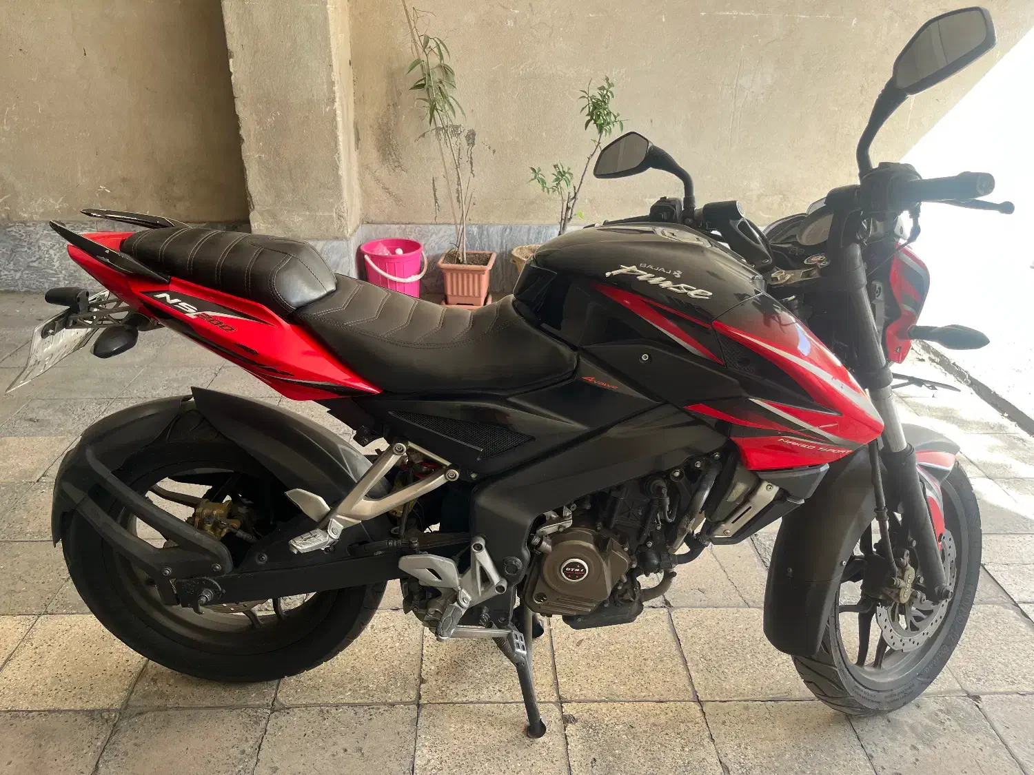 موتور ns 200|موتورسیکلت|تهران, علم و صنعت|دیوار