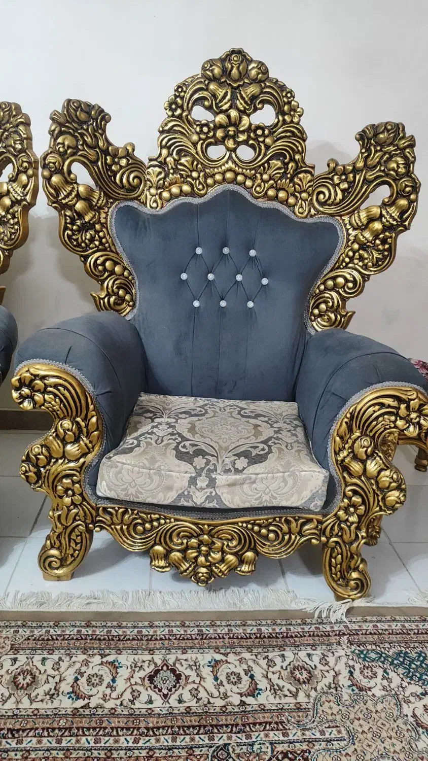 مبل سلطنتی زیبا و شیک|مبلمان خانگی و میز عسلی|نسیمشهر, |دیوار