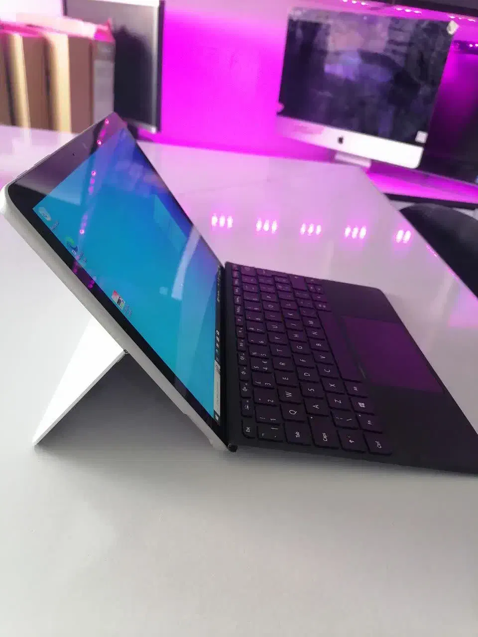 Surface Go2 تبلت شو و لمسی دانش آموزی|رایانه همراه|یزد, |دیوار