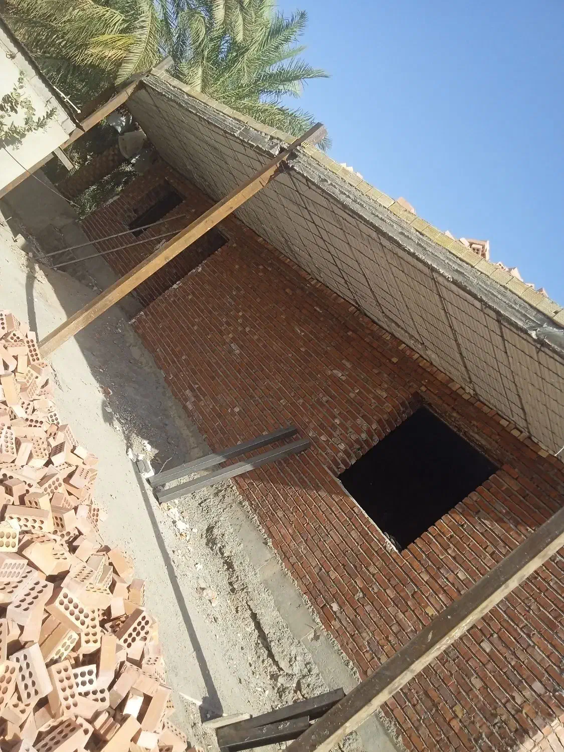 استاه کار بنایی دیوار چینی سیمان کار|خدمات پیشه و مهارت|بم, |دیوار