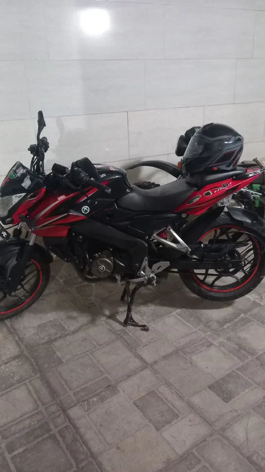 ان اس ۱۵۰ سی سی مدل ۹۵|موتورسیکلت|زاویه, |دیوار