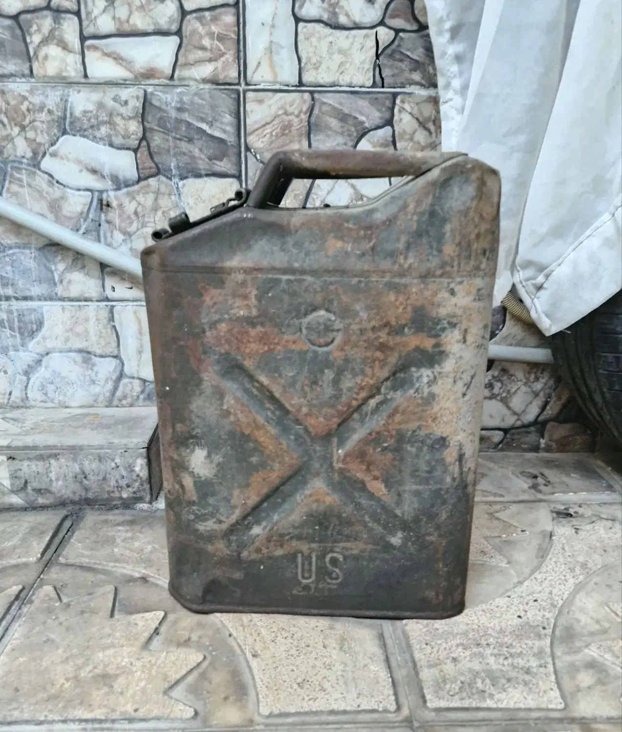 گالن ۲۰لیتری|ظروف نگهدارنده، پلاستیکی، یکبارمصرف|کرمانشاه, |دیوار